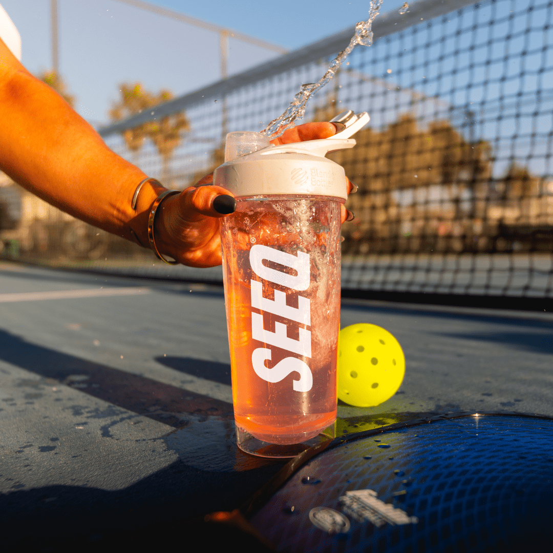 SEEQ Clear Protein Fruit Punch – Refreshing And Light Shake In A Mixer Bottle
